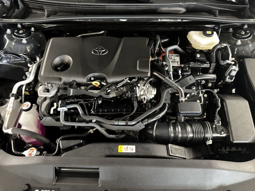 Used 2025 Toyota Camry SE FWD image 12
