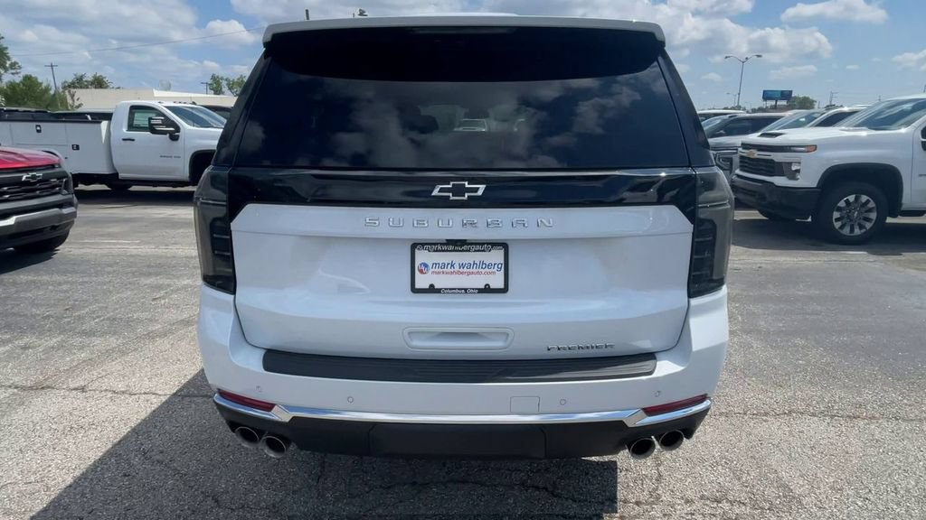 New 2026 Chevrolet Suburban Premier w/ Sun And Tow Package AWD/4WD image 9
