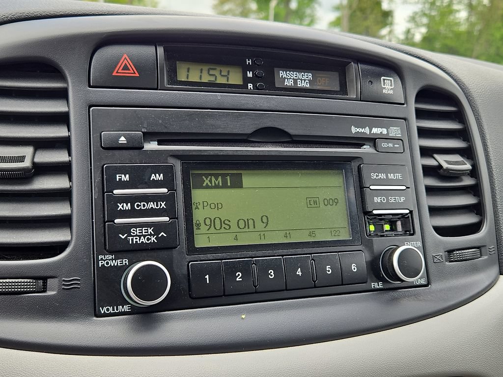 Used 2009 Hyundai Accent GLS w/ Popular Equipment Pkg 5 FWD image 23