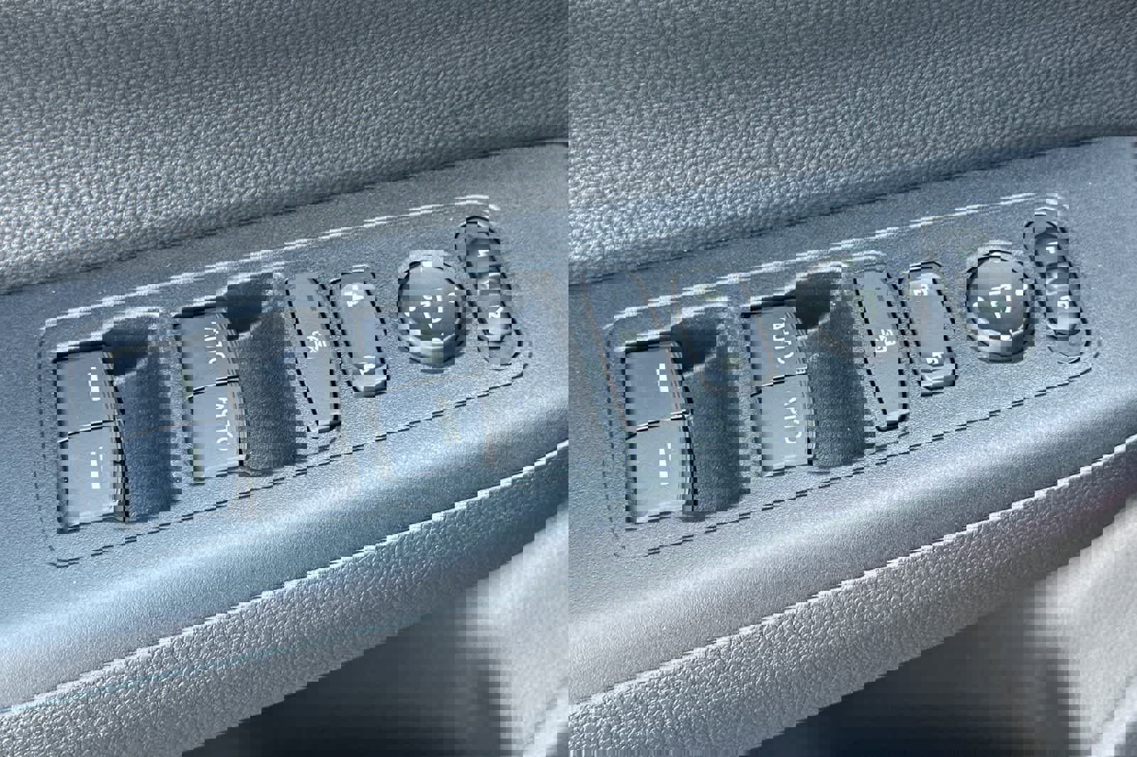 Certified 2025 Honda CR-V Sport image 11