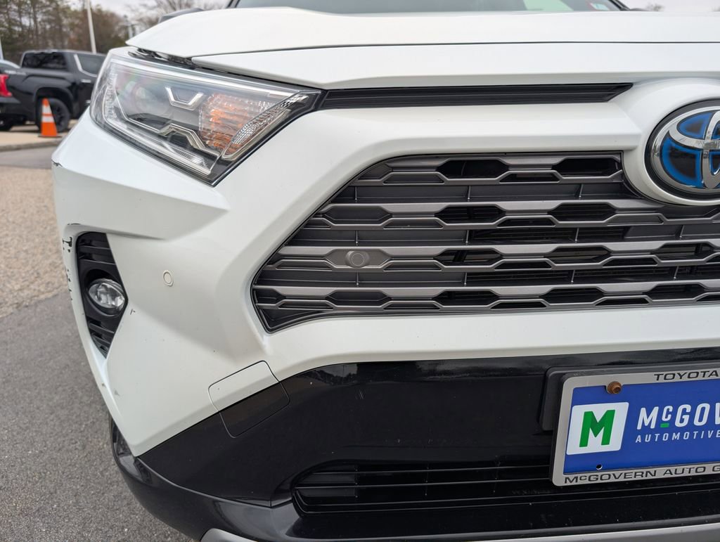 Used 2021 Toyota RAV4 XSE AWD/4WD image 10