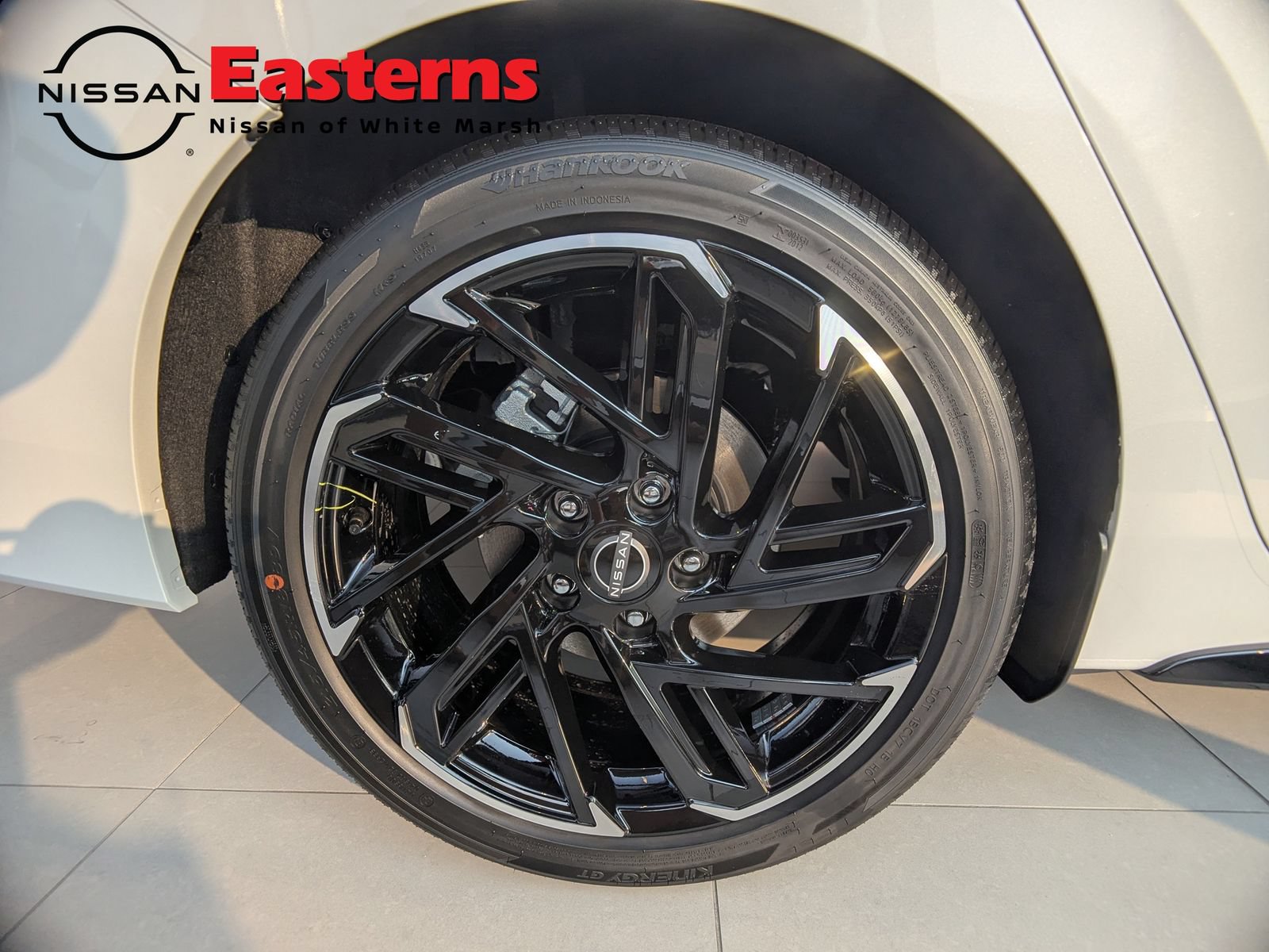 New 2026 Nissan Sentra SR w/ SR Premium Package FWD image 24