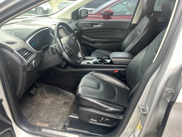 Used 2018 Ford Edge Titanium AWD/4WD image 5