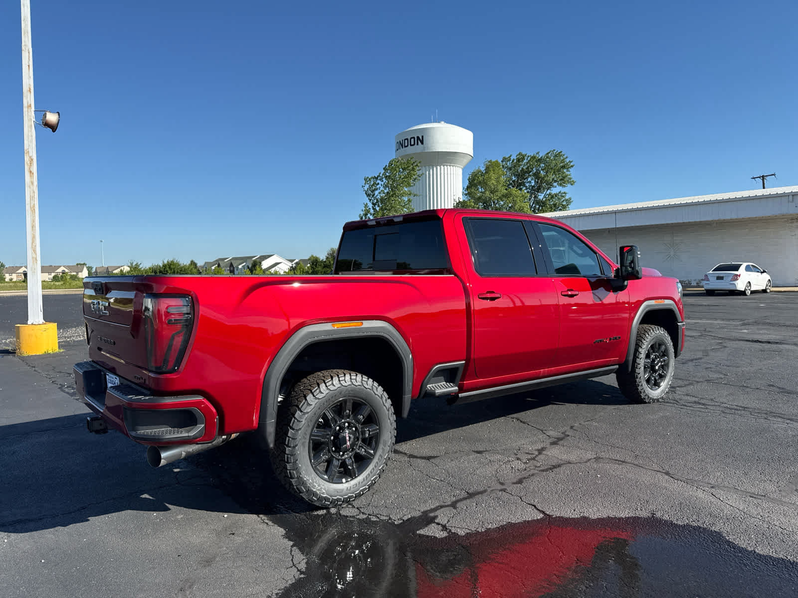 New 2026 GMC Sierra 3500 AT4 w/ AT4 Premium Plus Package AWD/4WD image 5