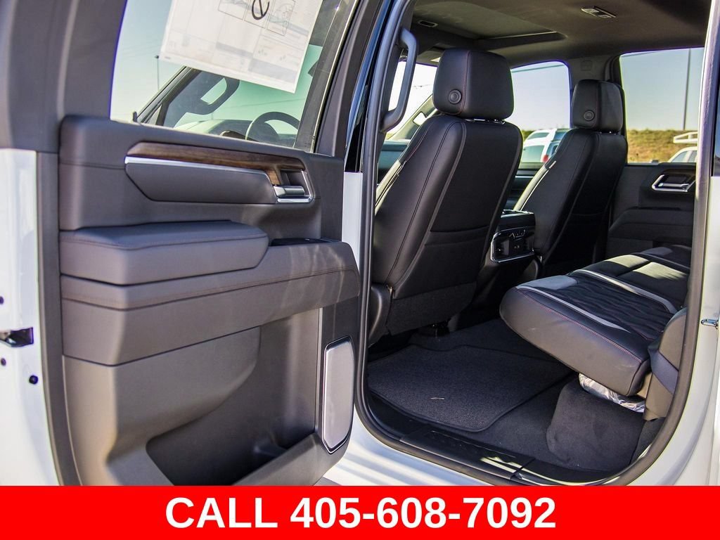 Used 2025 Chevrolet Silverado 3500 High Country w/ High Country Premium Package AWD/4WD image 34