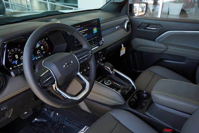 New 2025 Chevrolet Colorado ZR2 w/ Technology Package image 2
