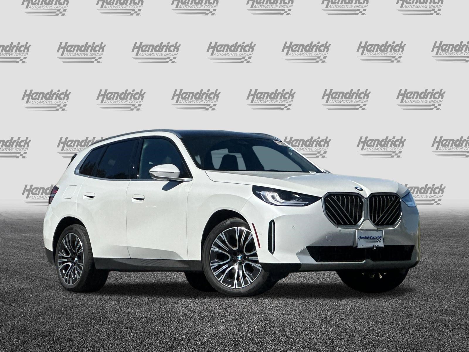 Used 2025 BMW X3 xDrive30i w/ Premium Package AWD/4WD image 2