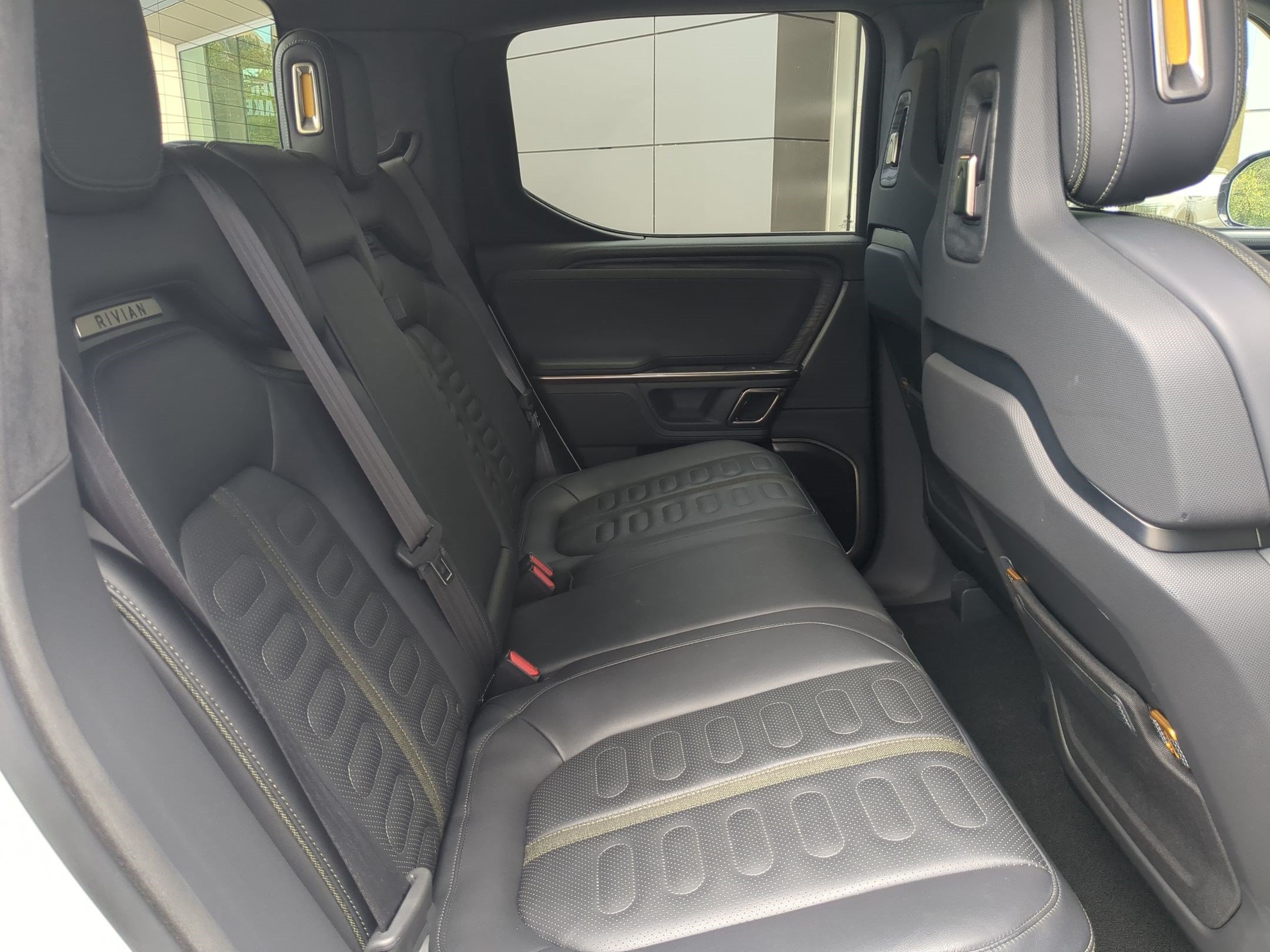 Used 2022 Rivian R1T Launch Edition AWD/4WD image 31