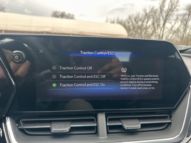 New 2026 Chevrolet Trax RS w/ Sunroof Package image 22