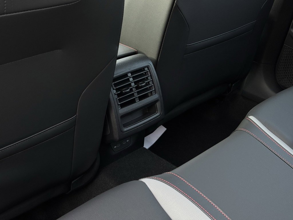 New 2025 Volkswagen GTI SE image 31