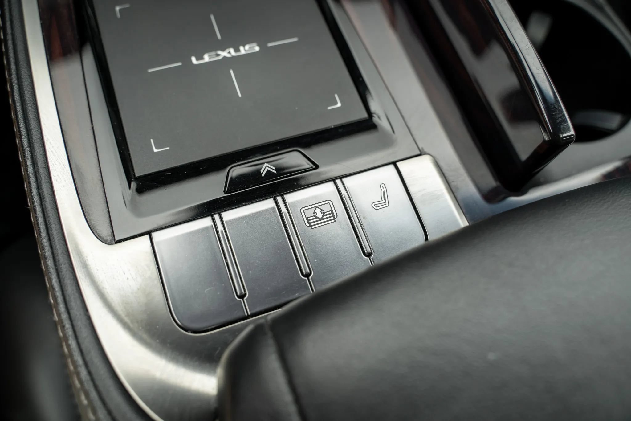 Used 2018 Lexus LS 500 AWD w/ Interior Upgrade Package image 38