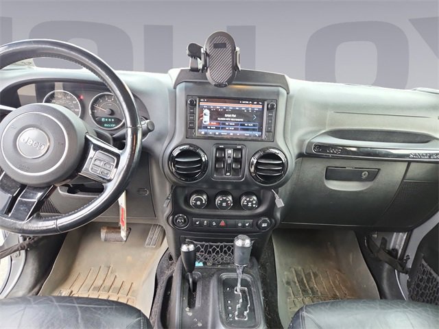 Used 2015 Jeep Wrangler Unlimited Sahara image 12