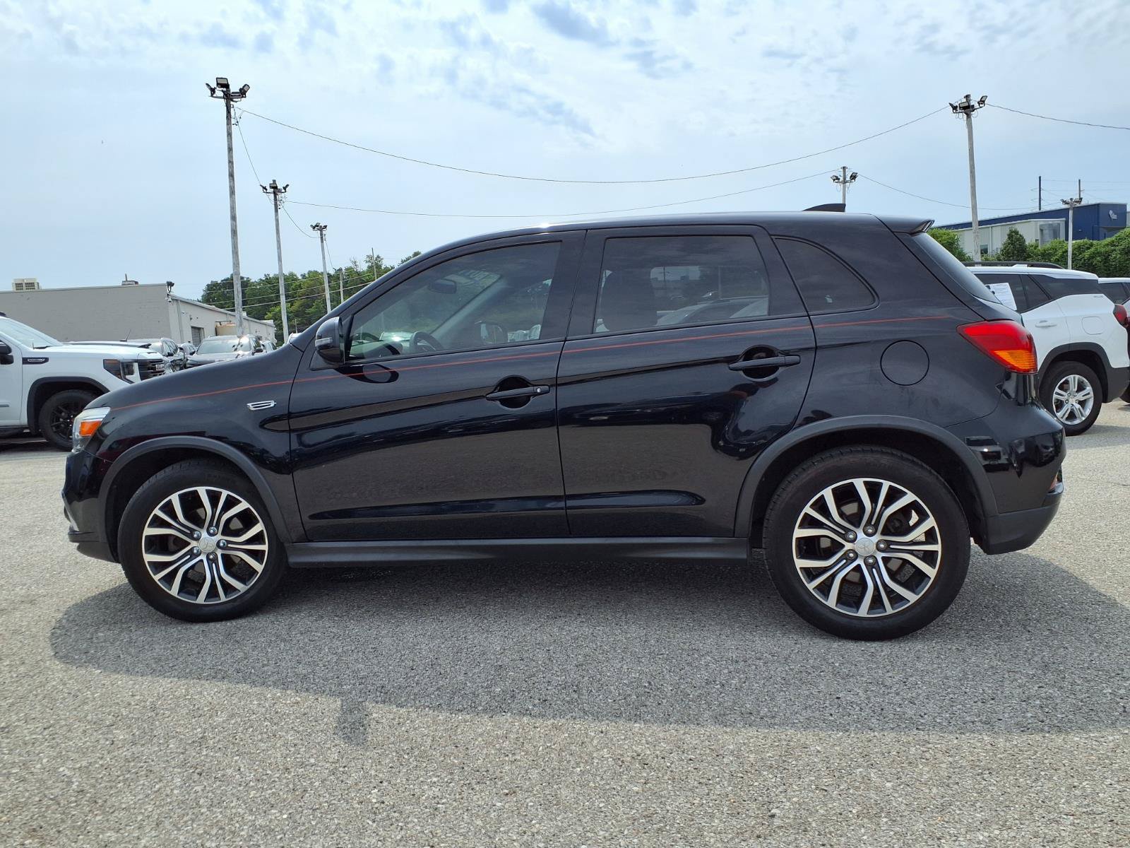 Used 2018 Mitsubishi Outlander Sport ES AWD/4WD image 29