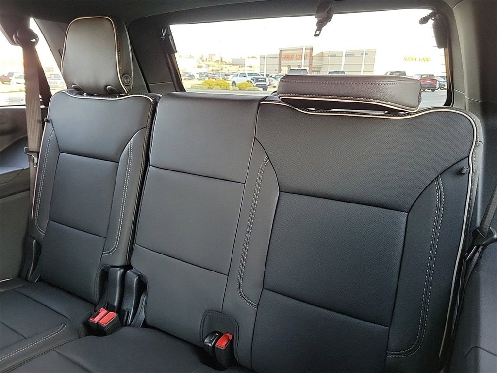 New 2026 GMC Yukon Elevation image 11