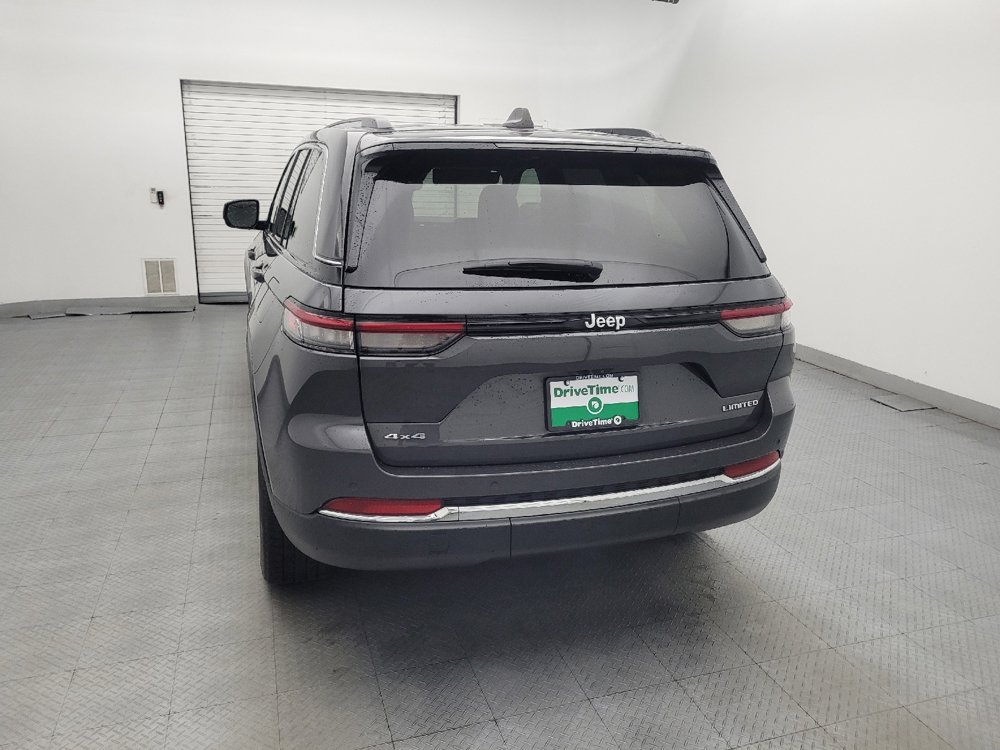 Used 2023 Jeep Grand Cherokee Limited AWD/4WD image 6