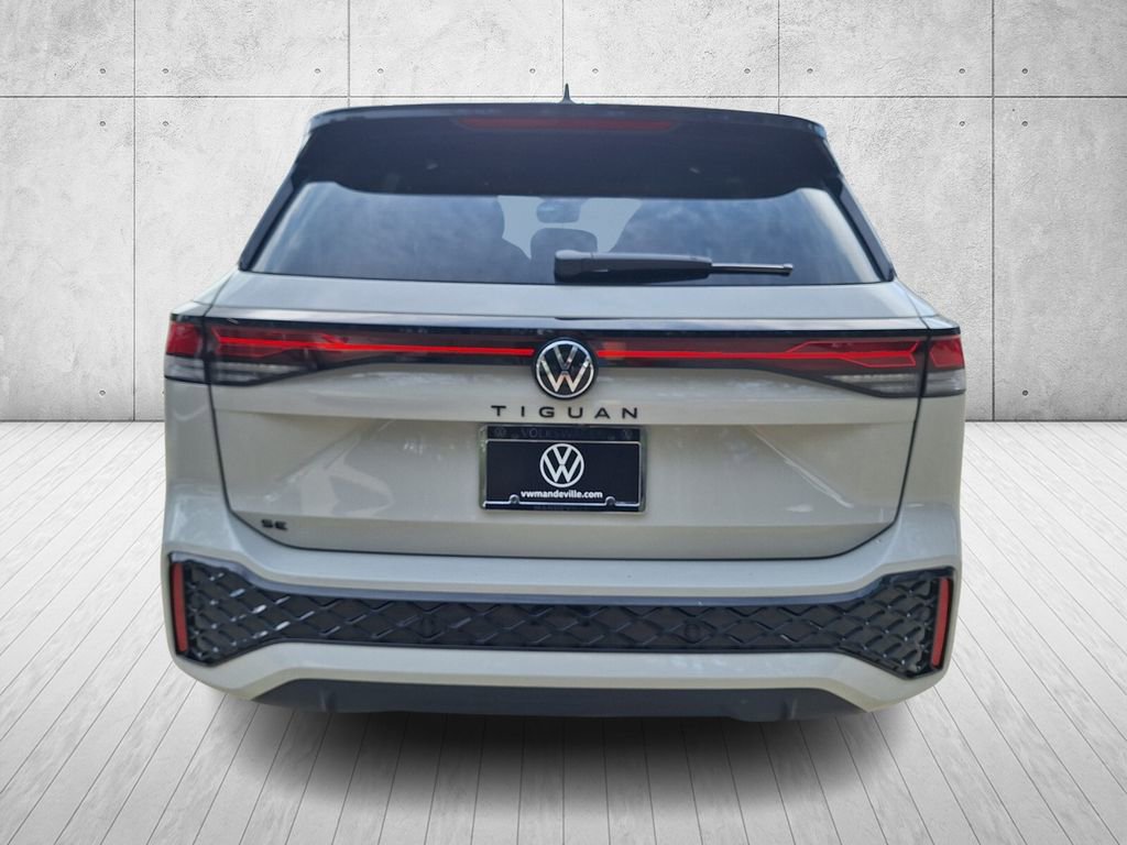 New 2026 Volkswagen Tiguan SE R-Line image 4