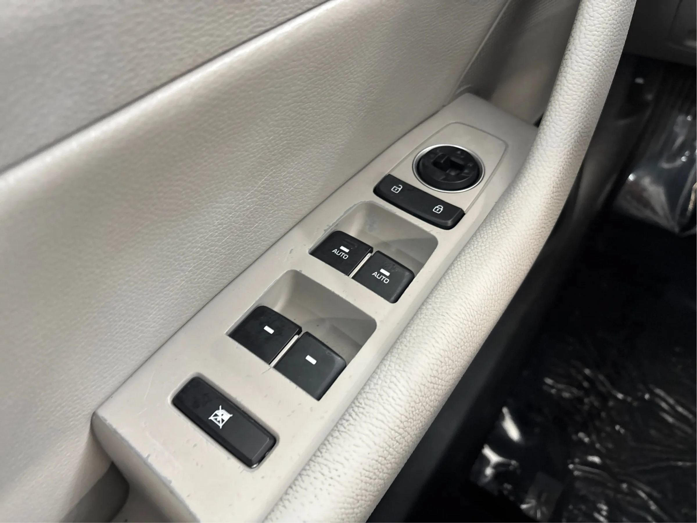 Used 2018 Hyundai Sonata Limited w/ Limited Ultimate Package 03 FWD image 41