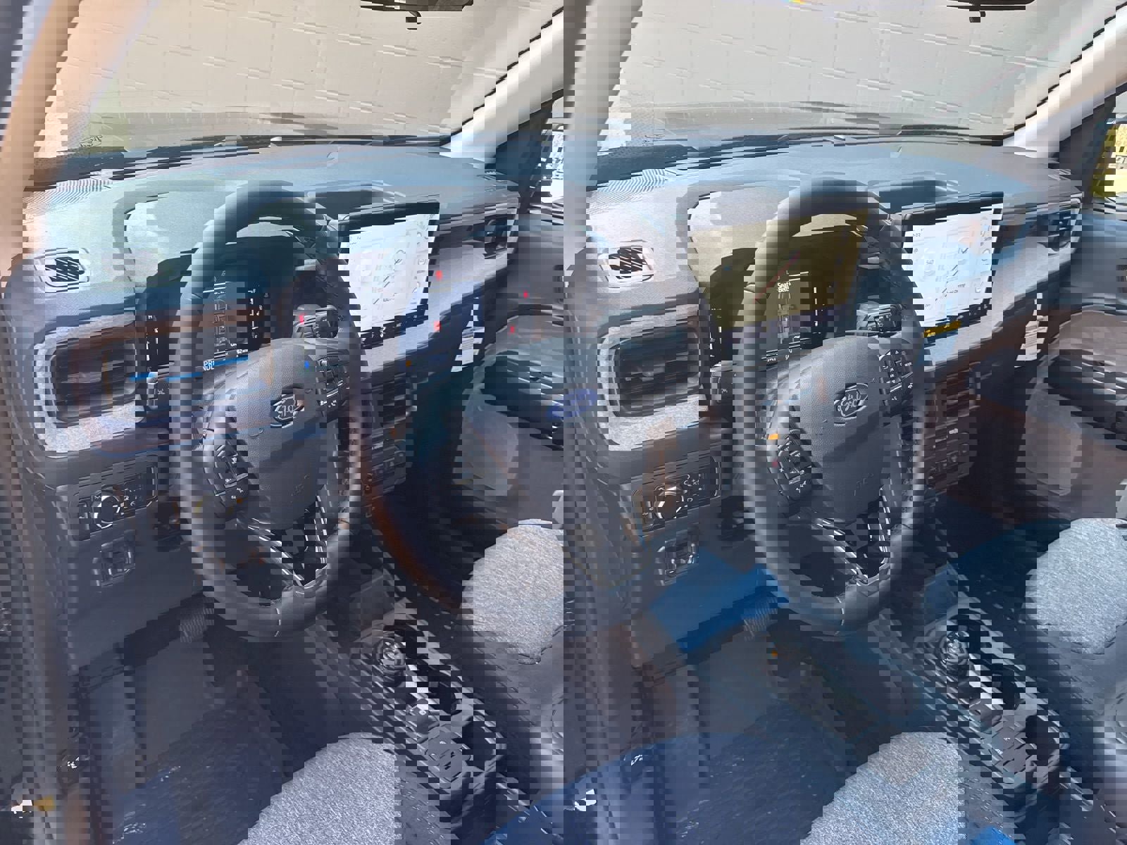 New 2026 Ford Maverick XLT w/ XLT Luxury Package AWD/4WD image 12