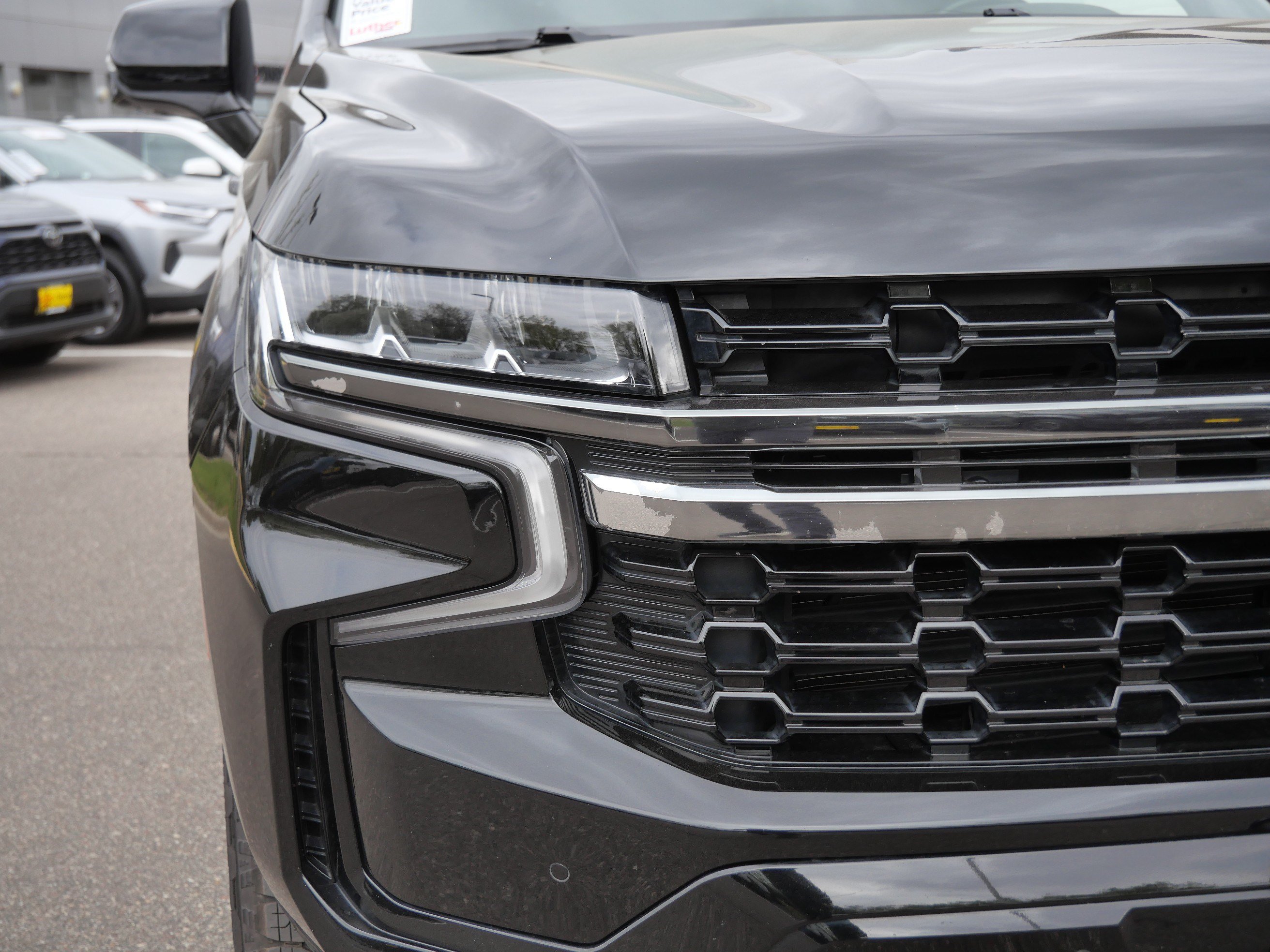 Used 2022 Chevrolet Suburban Z71 w/ Z71 Off-Road Package AWD/4WD image 16
