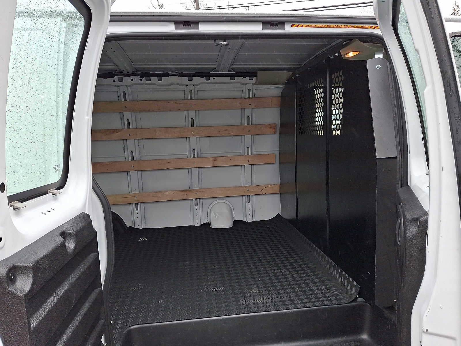 Used 2024 Chevrolet Express 2500 w/ Driver Convenience Package image 10