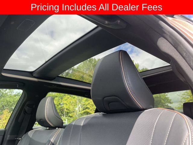 Used 2025 Toyota Crown Platinum AWD/4WD image 25
