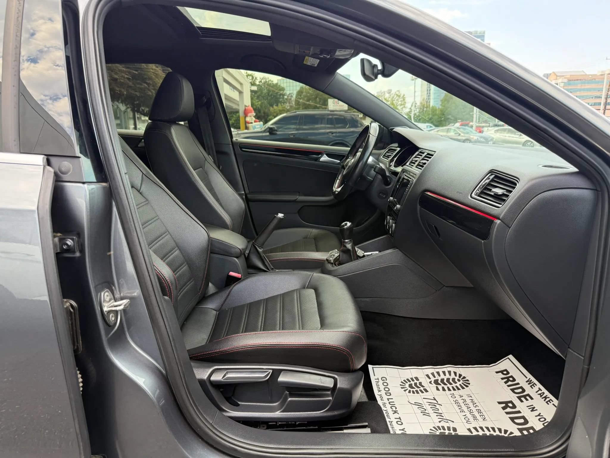 Used 2017 Volkswagen Jetta GLI FWD image 37