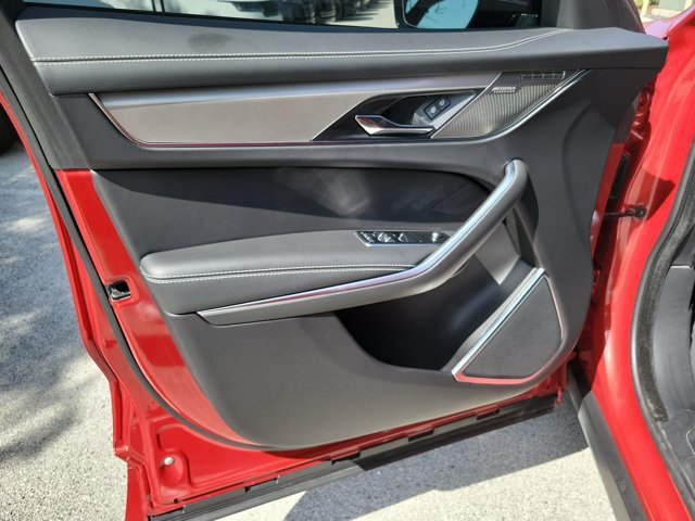 Certified 2025 Jaguar F-PACE R-Dynamic S AWD/4WD image 25