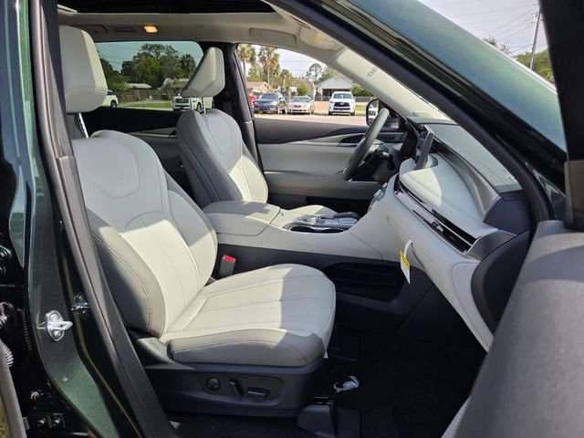 New 2027 INFINITI QX60 Luxe w/ Cargo Package FWD image 21
