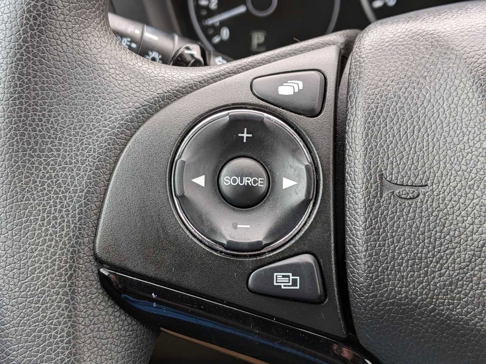 Used 2016 Honda HR-V EX image 23