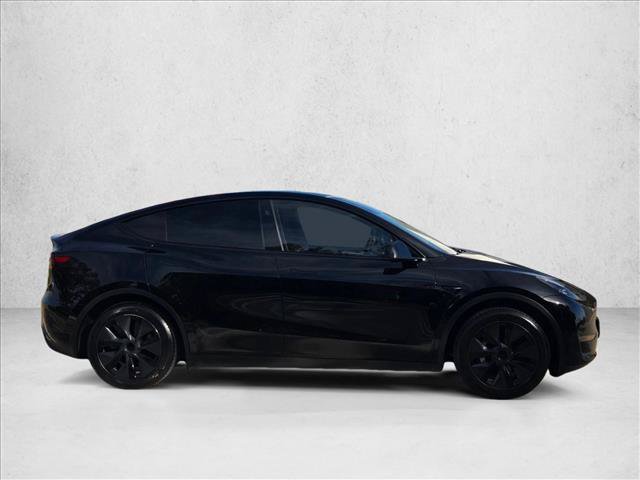 Used 2025 Tesla Model Y Long Range RWD image 4