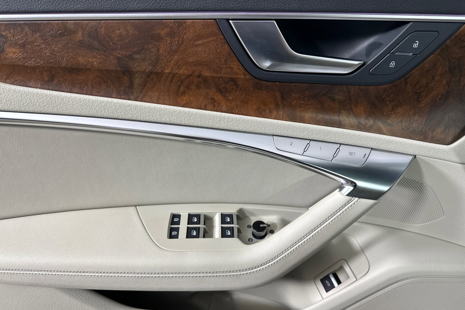 Used 2023 Audi A6 Premium Plus w/ Premium Plus Package image 10