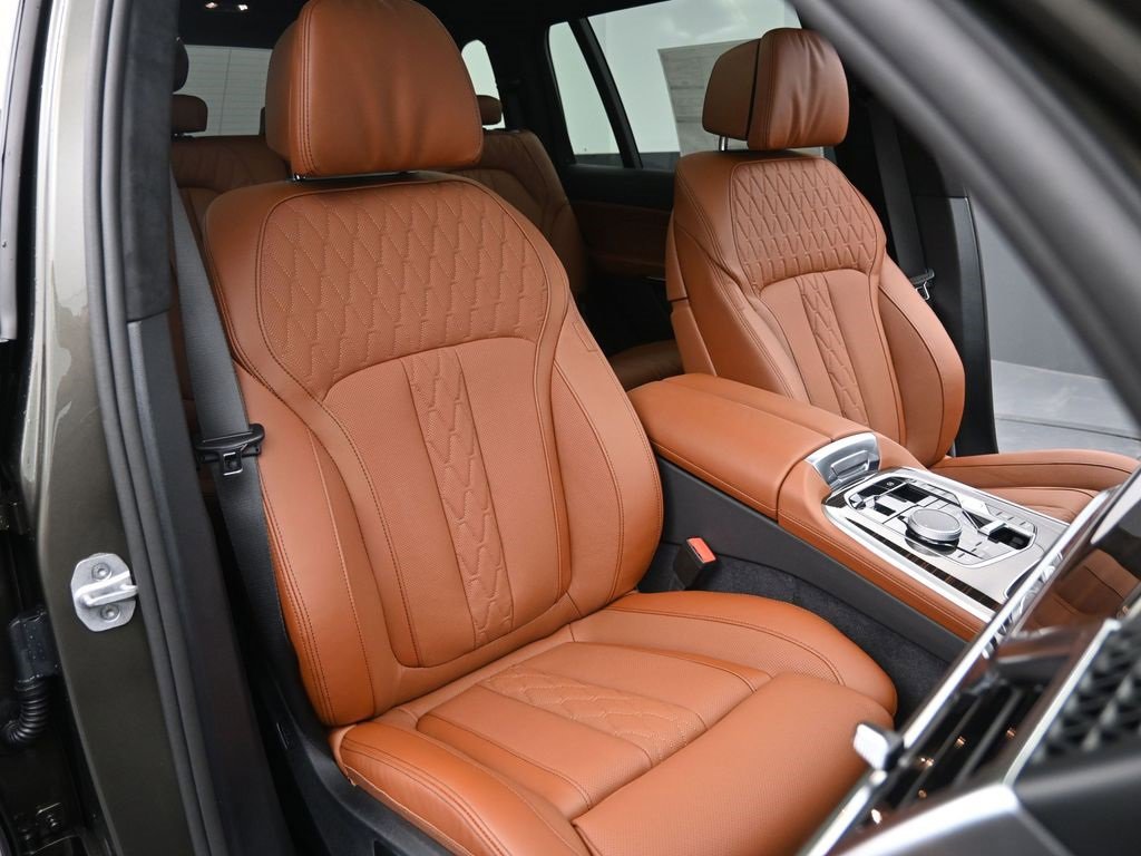 New 2026 BMW X7 xDrive40i w/ M Sport Package image 29