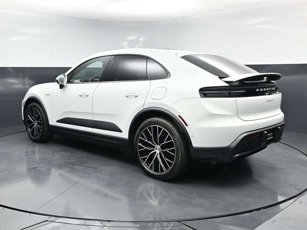 New 2026 Porsche Macan 4 Electric AWD/4WD image 3
