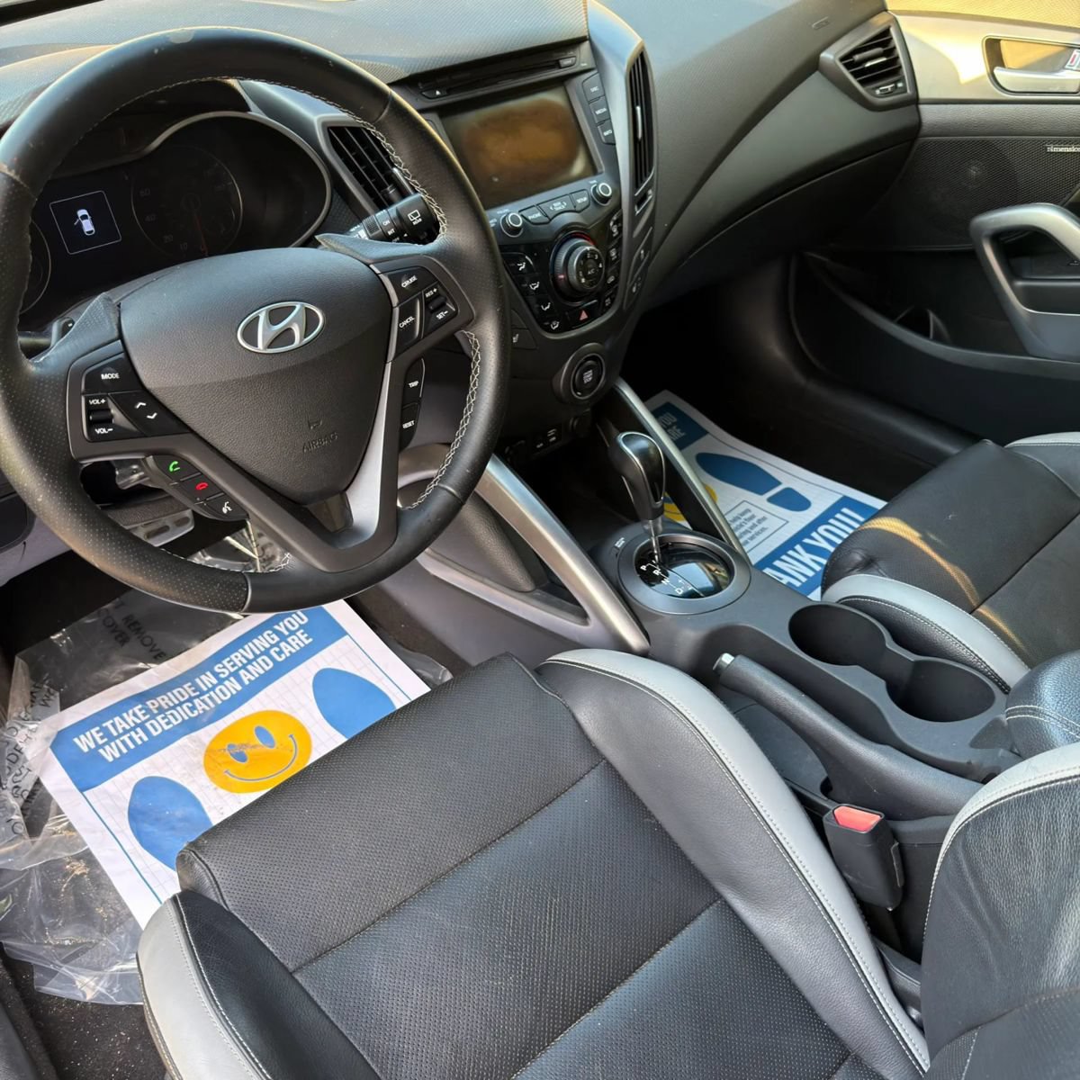 Used 2016 Hyundai Veloster Turbo FWD image 10