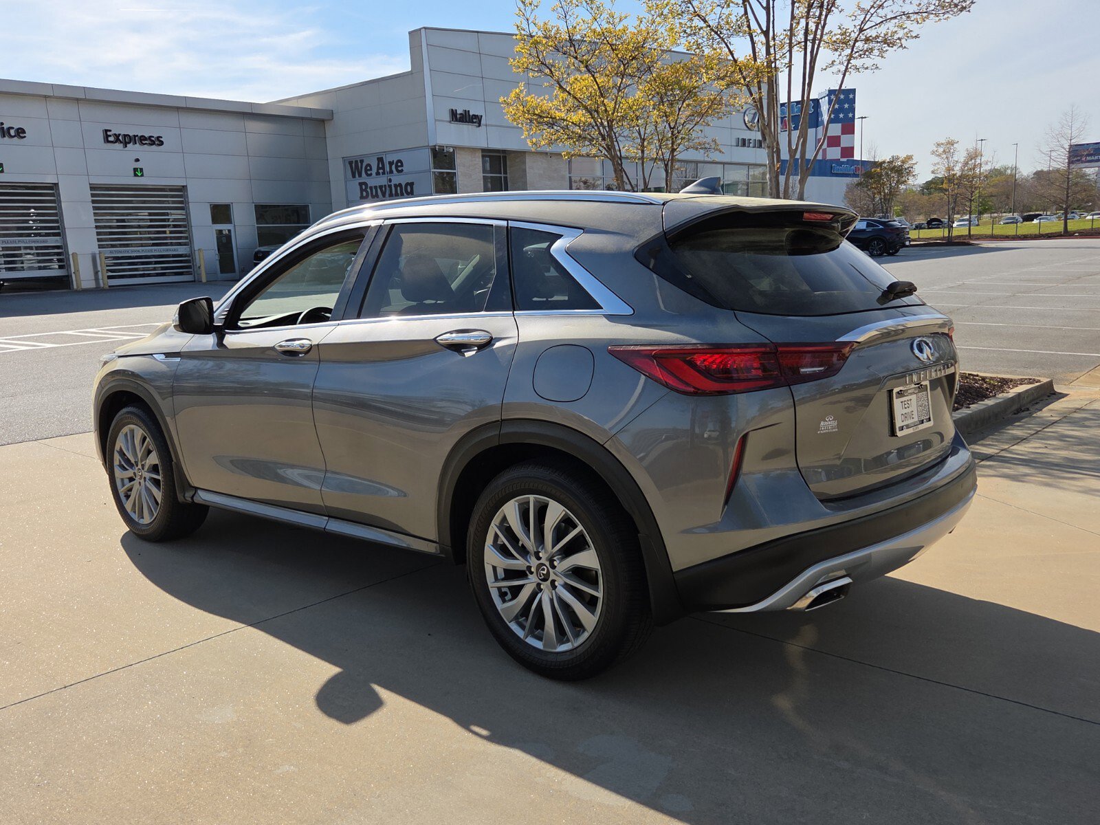 Certified 2023 INFINITI QX50 Luxe image 37