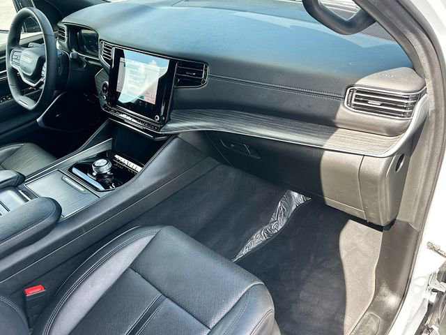 Used 2024 Jeep Wagoneer Series II w/ Flexible Seating Group image 31