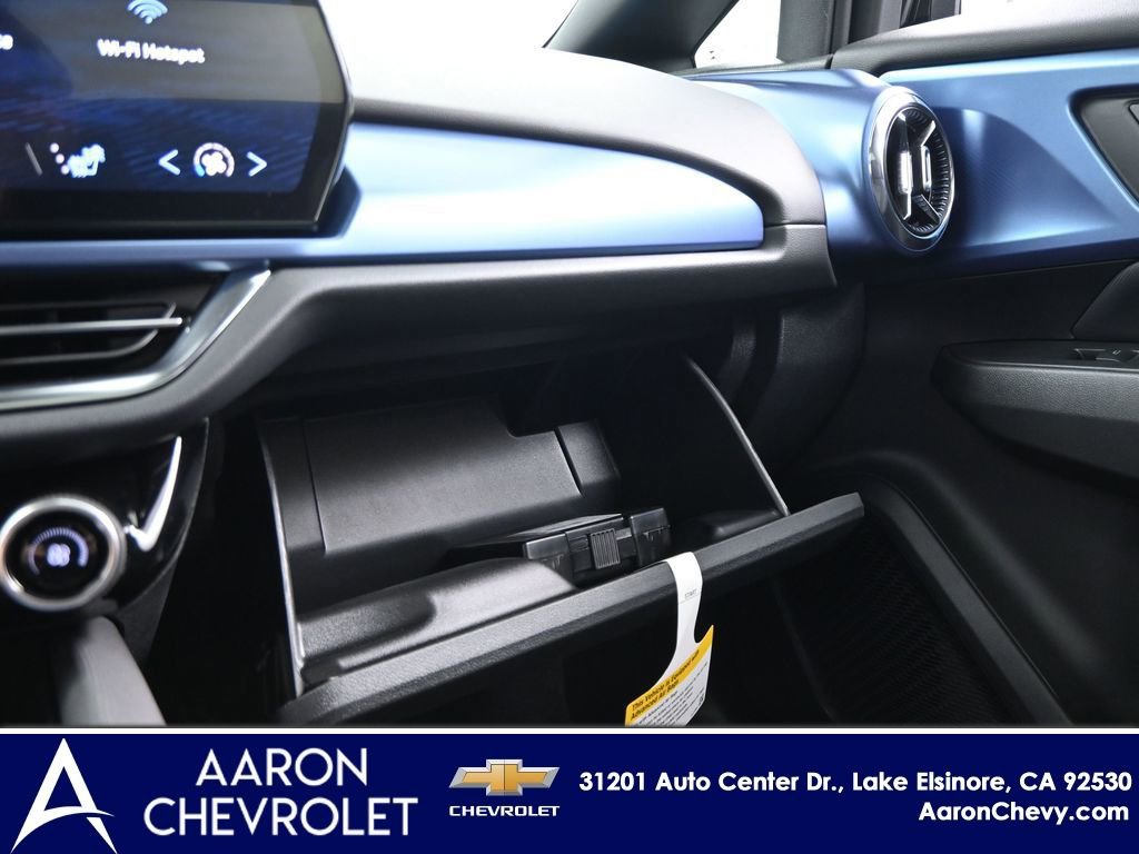 New 2026 Chevrolet Equinox EV LT w/ LPO, Blackout Package image 26