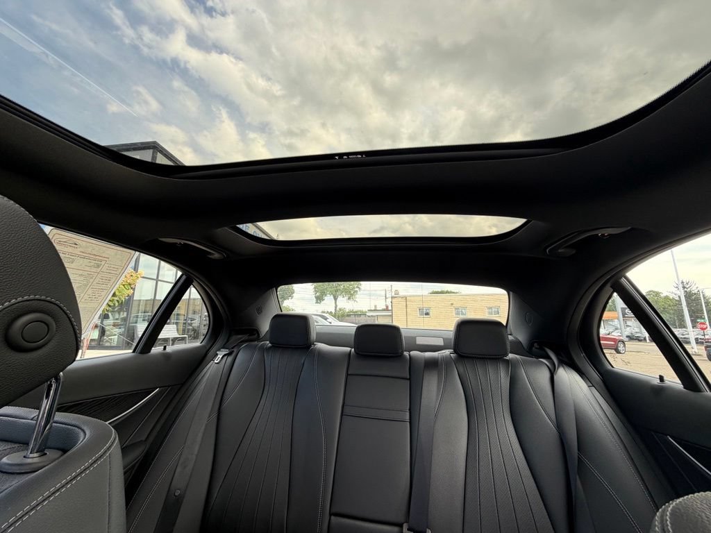 Used 2019 Mercedes-Benz E 300 4MATIC image 13