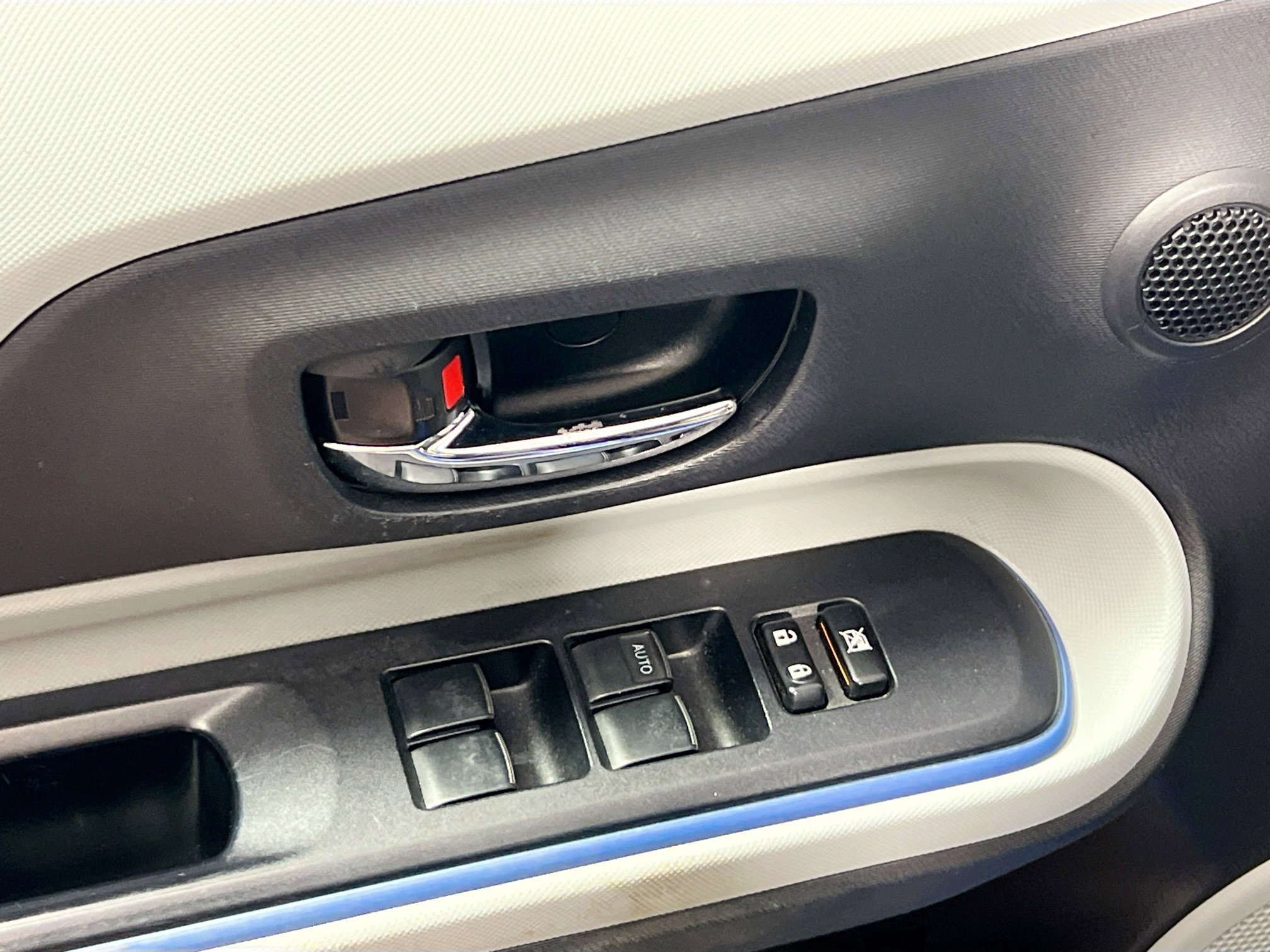 Used 2012 Toyota Prius C Three FWD image 15
