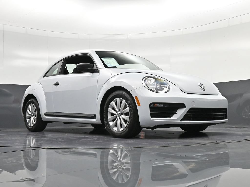 Used 2017 Volkswagen Beetle 1.8T S FWD image 20