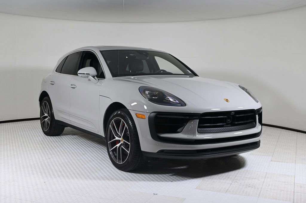 Certified 2026 Porsche Macan S image 9