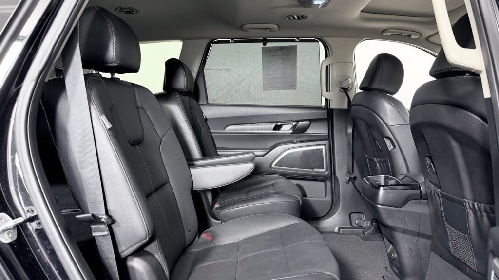 Used 2023 Kia Telluride EX w/ EX Captain's Chair Package AWD/4WD image 35