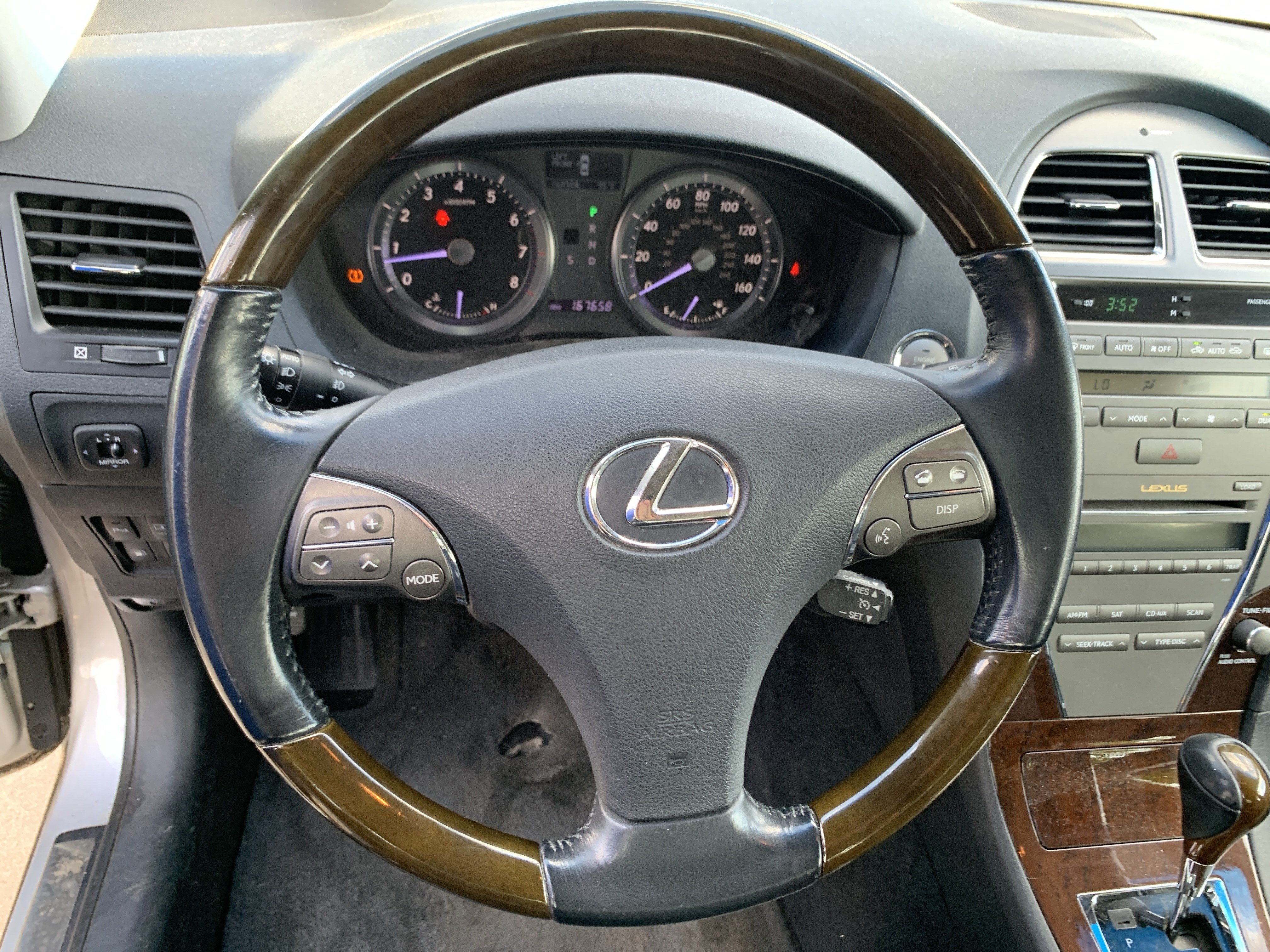Used 2010 Lexus ES 350 w/ Preferred Accessory Package FWD image 16