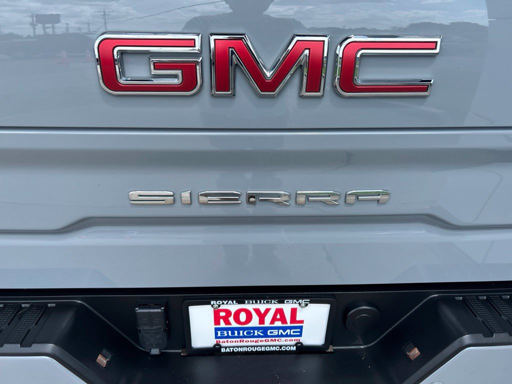Used 2024 GMC Sierra 1500 AT4 w/ Technology Package AWD/4WD image 30