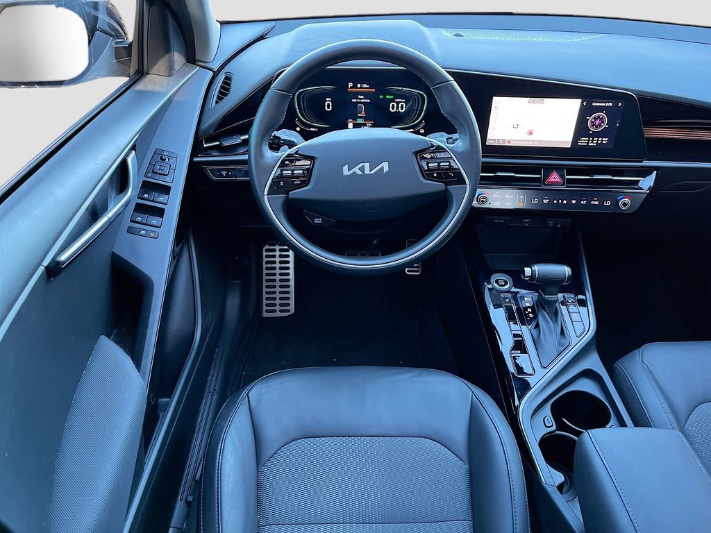 Certified 2023 Kia Niro EX Touring image 22
