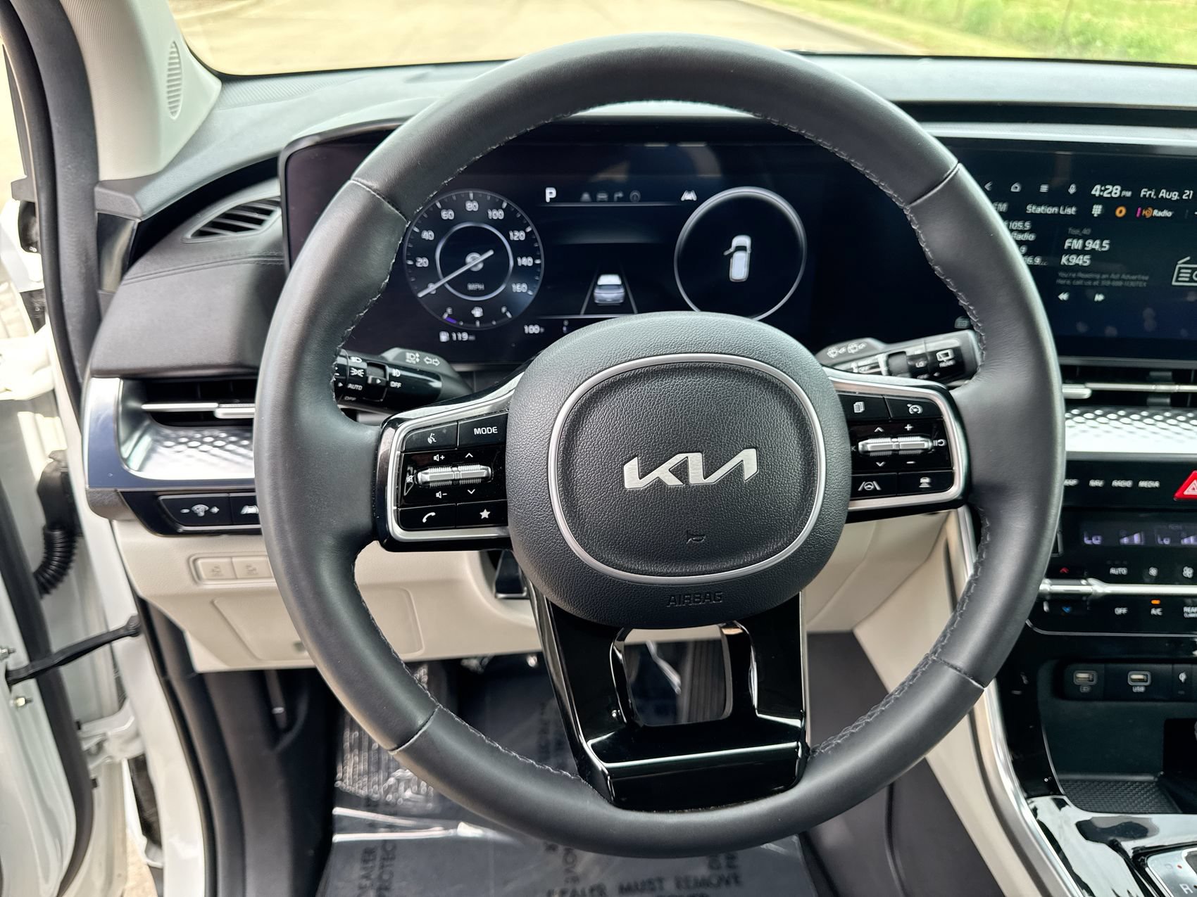 Used 2023 Kia Carnival SX Prestige FWD image 14