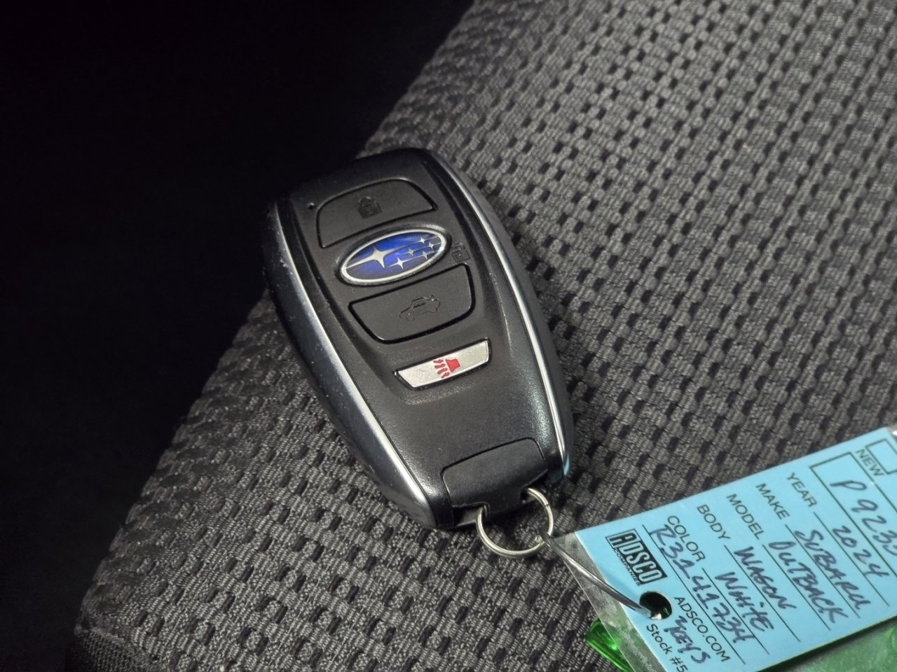 Used 2024 Subaru Outback Premium AWD/4WD image 32