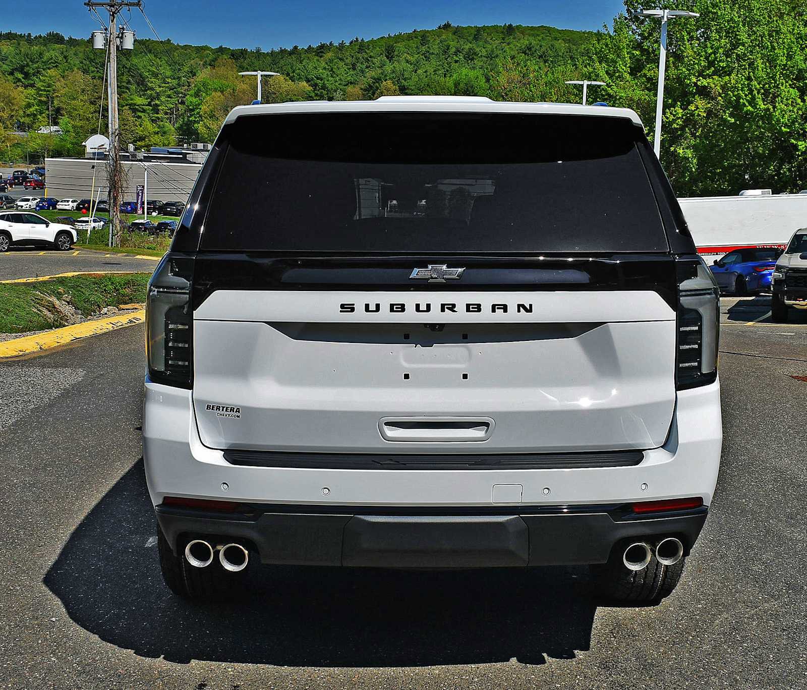New 2026 Chevrolet Suburban Z71 w/ Comfort Package AWD/4WD image 7