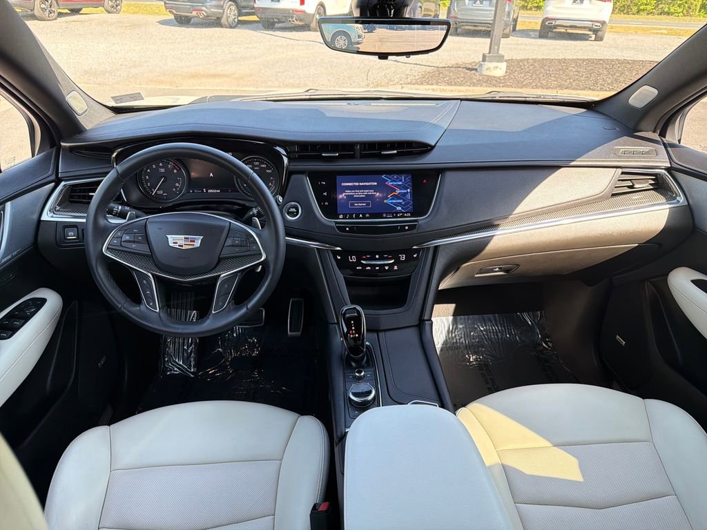 Certified 2022 Cadillac XT5 Sportv w/ Technology Package image 12