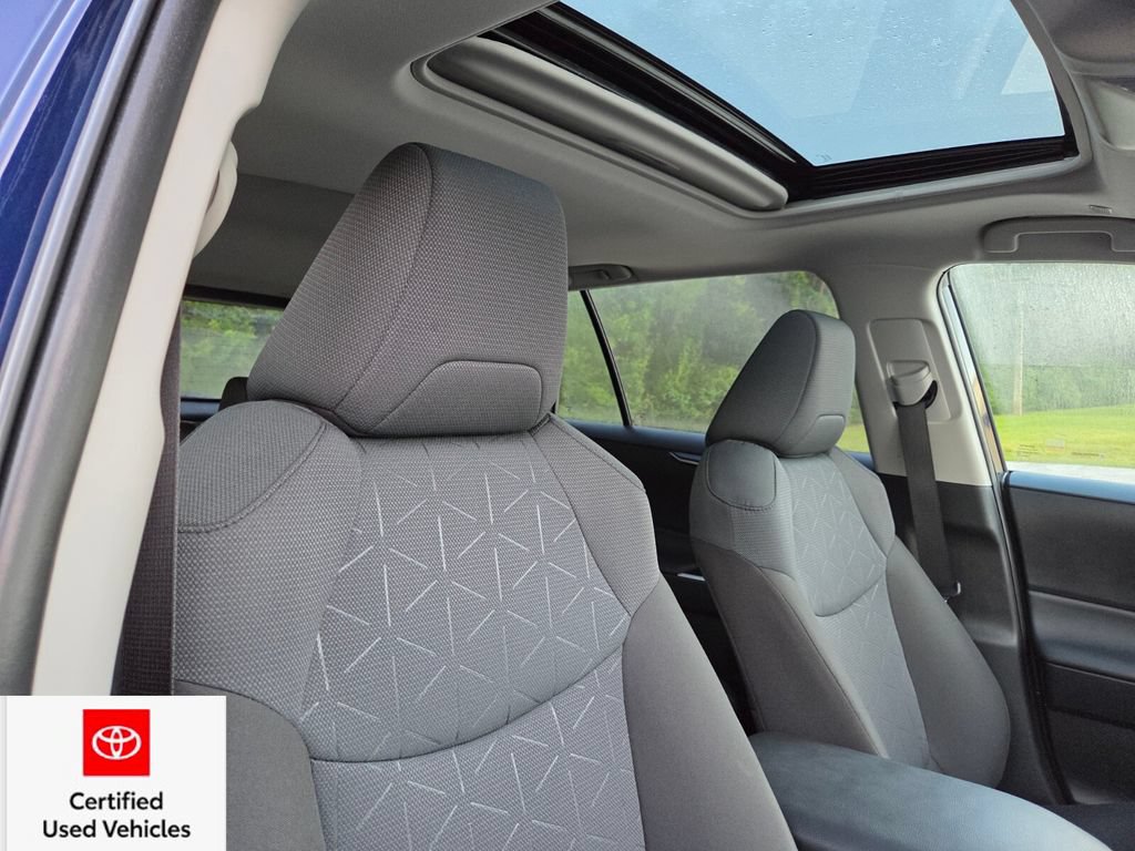 Certified 2025 Toyota RAV4 XLE w/ Convenience Package FWD image 15